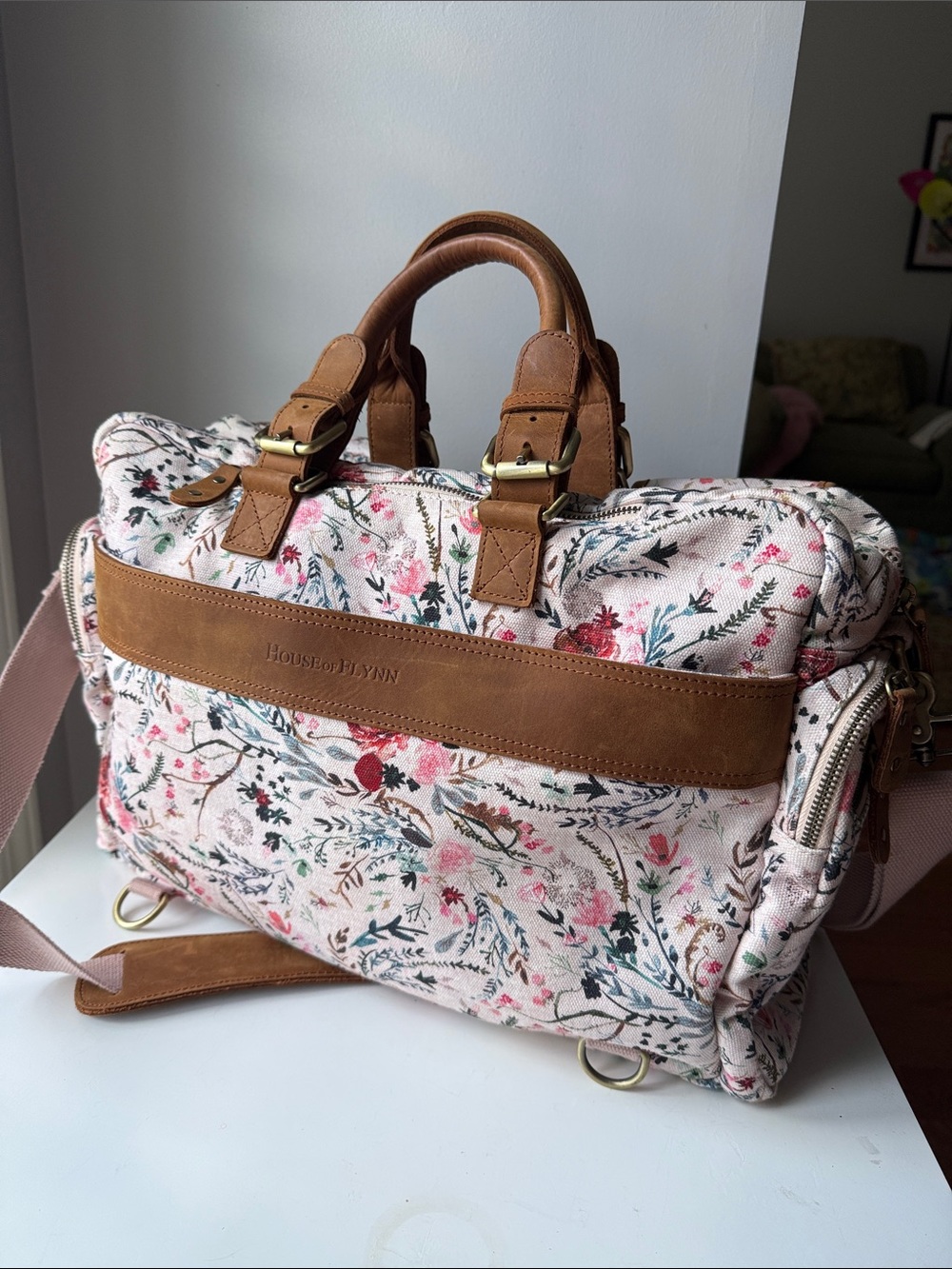 House of Flynn Evermore Pink Floral Baby Bag/Pro Camera bag with Tan Trim - Picture 4 of 9